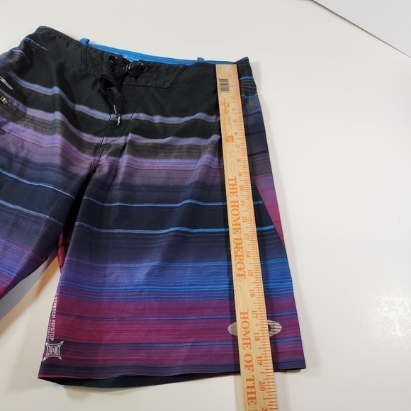 OAKLEY Blade 30 Stretch Ripstop Hydrofuse Board Shorts Swim Trunks Black Purple - Picture 10 of 11
